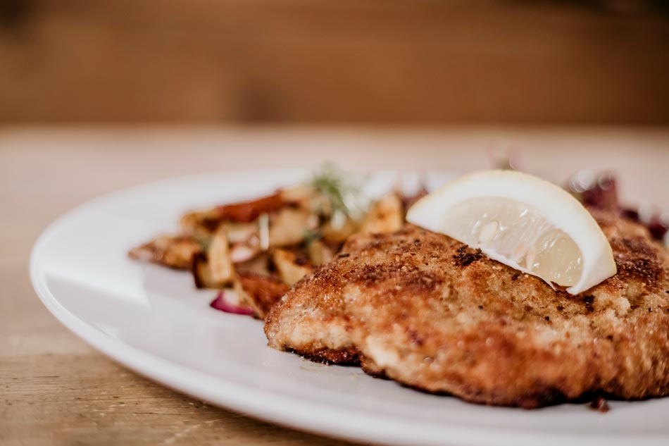 Schnitzel mit Bratkartoffeln